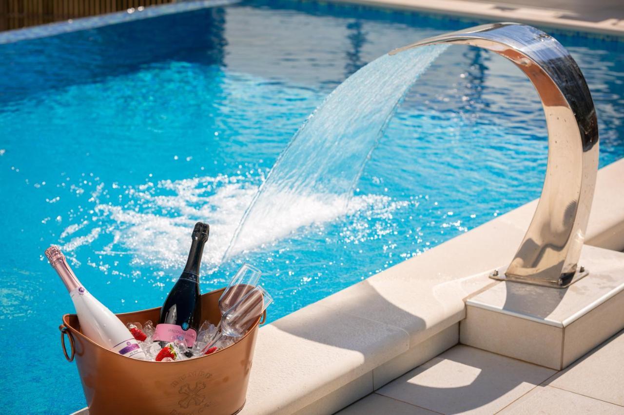 Villa Aqua - Adults Only Бол Экстерьер фото