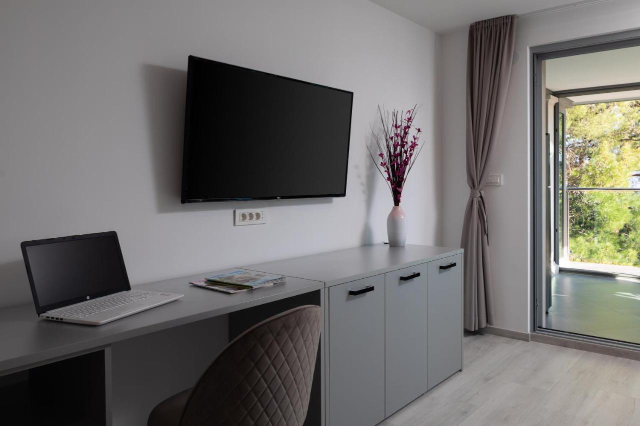 Villa Aqua - Adults Only Бол Экстерьер фото
