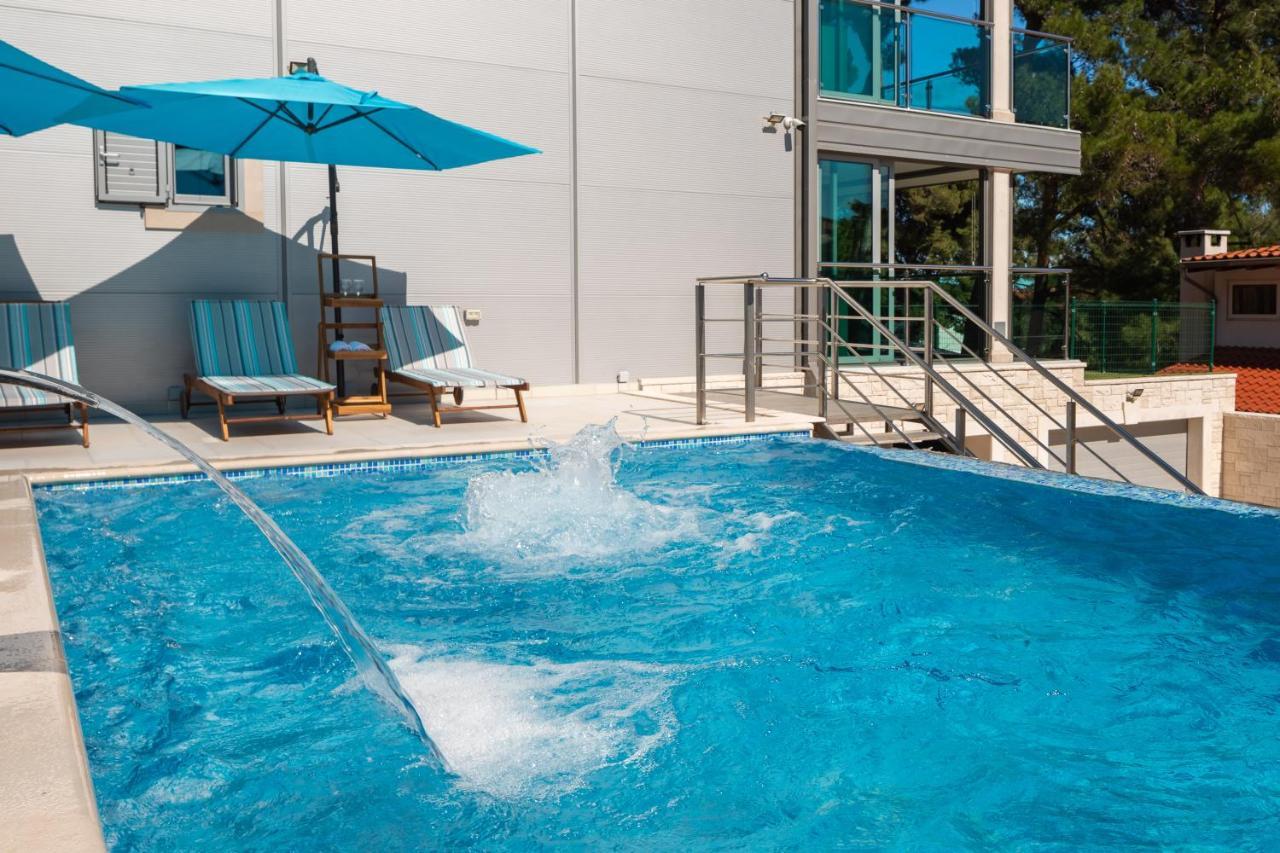 Villa Aqua - Adults Only Бол Экстерьер фото